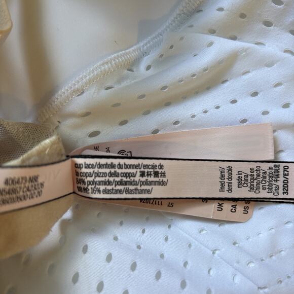 NEW Victoria's Secret Very Sexy Lace Demi Bra 32DD Lightly Lined Underwire Beige - Picture 8 of 10